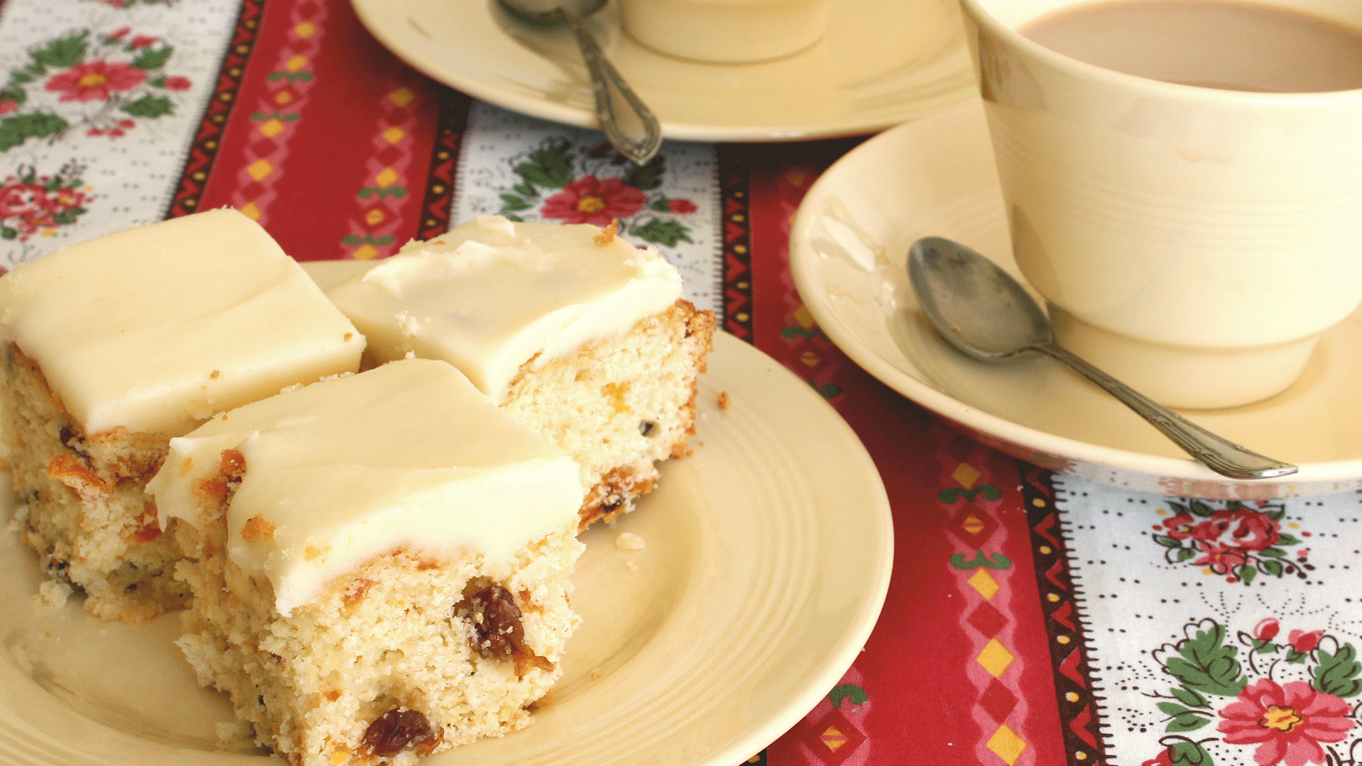 Apricot And Sultana Slice With Lemon Icing