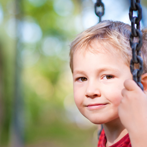 Boy-on-Swing_Feeding-frustration1440