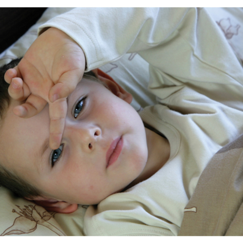 child-sick-in-bed2160