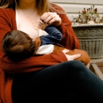 breastfeeding-mum2160