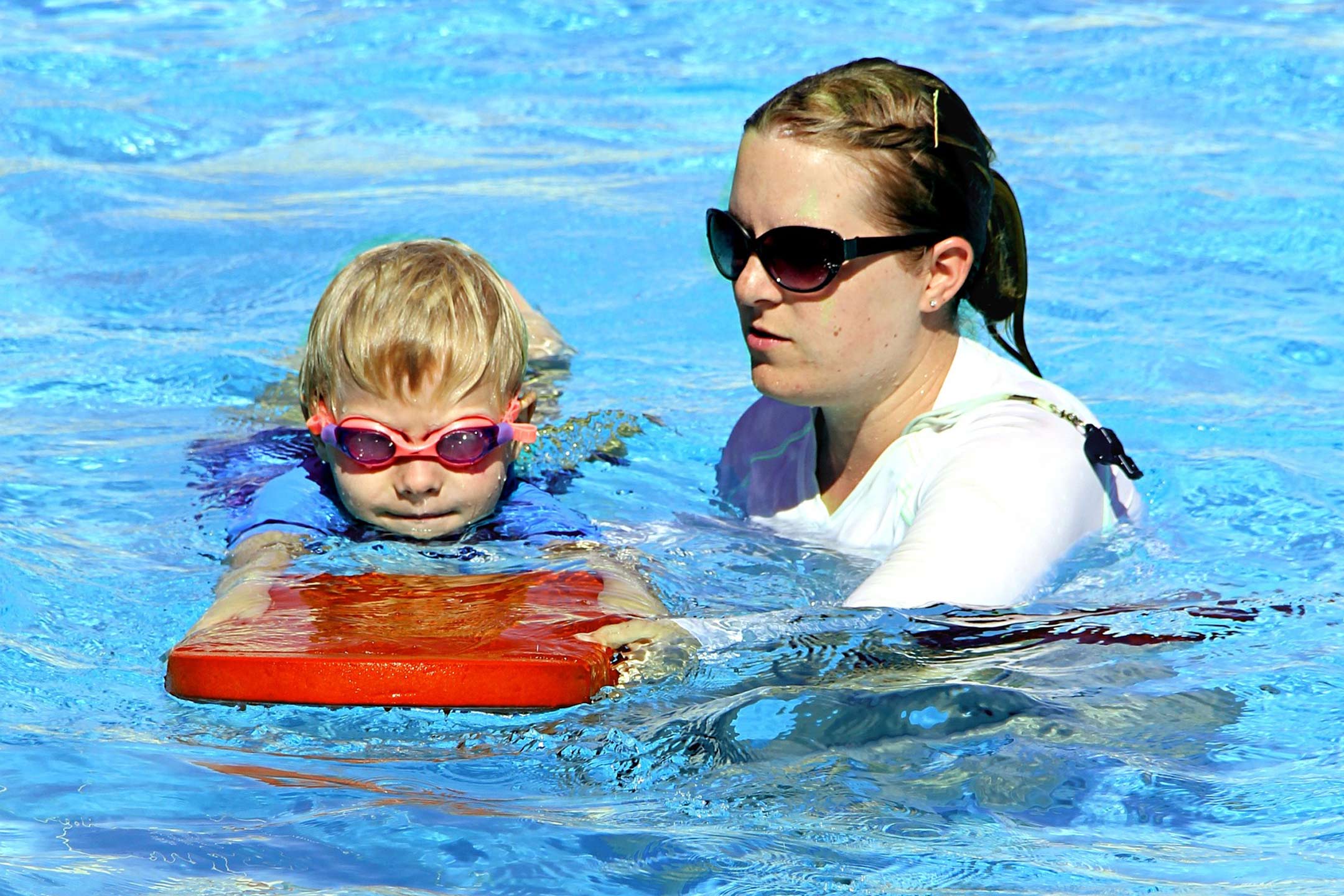 When is the right time for children to learn to swim? • CHILD Magazines