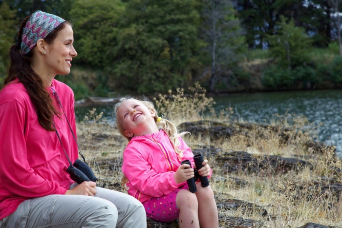 mum-girl-outdoors-binoculars2160