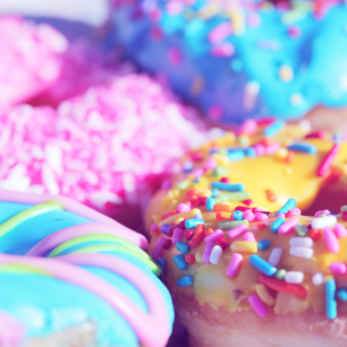 closeup-donuts-colourful2160