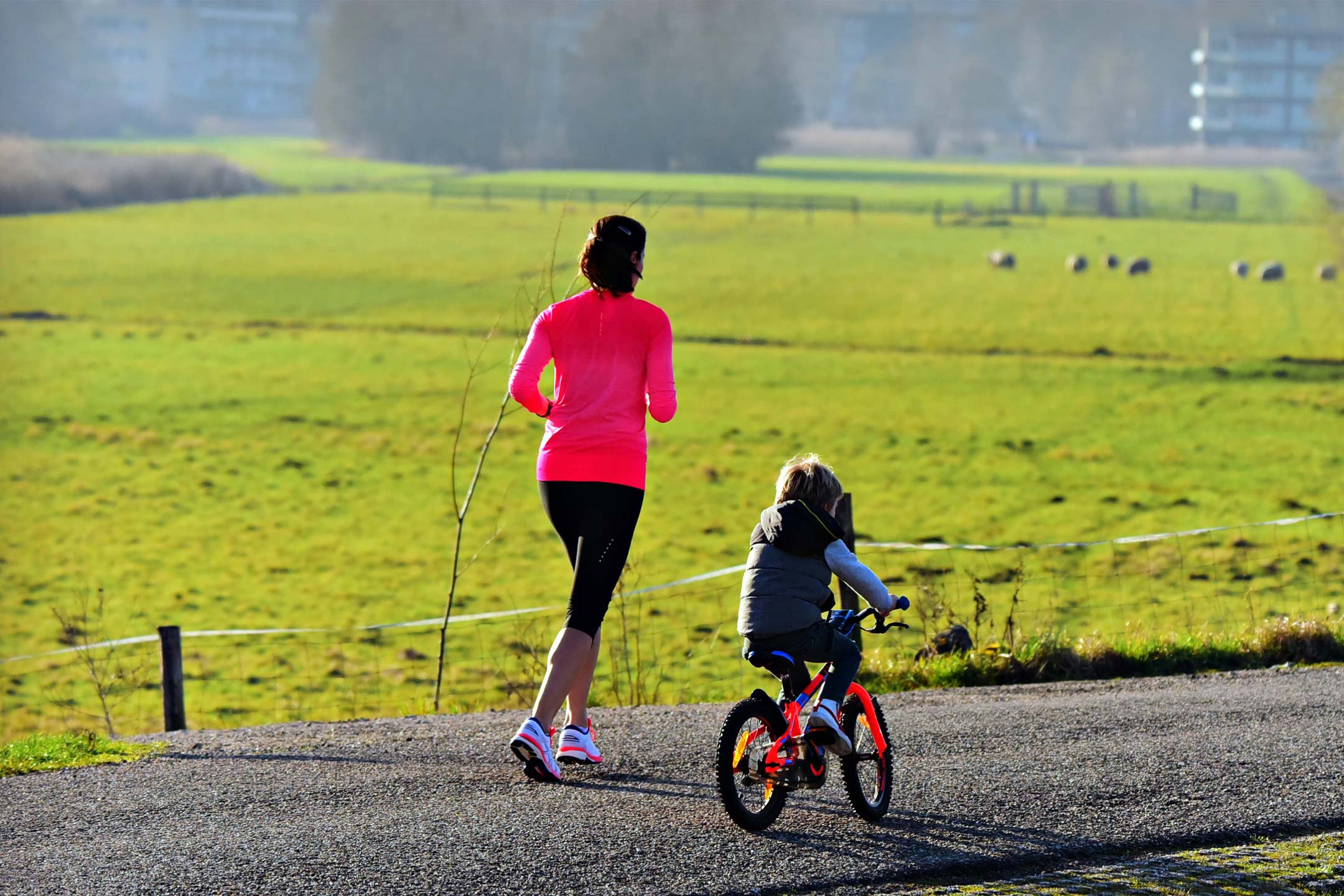 woman-jogging-child-bike2160