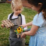 girls-sowing-sunflowers2160