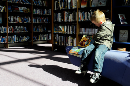 library child-reading