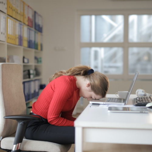 woman-tired-laptop2160