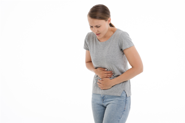 woman-stomach-pain2160