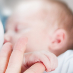 breastfeeding-baby-crop2160