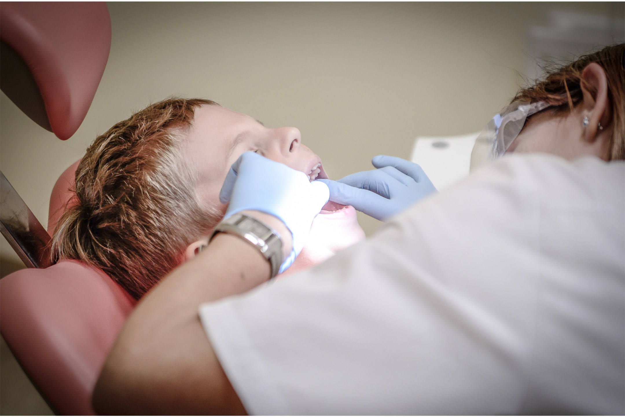 boy-dentist-check-up2160