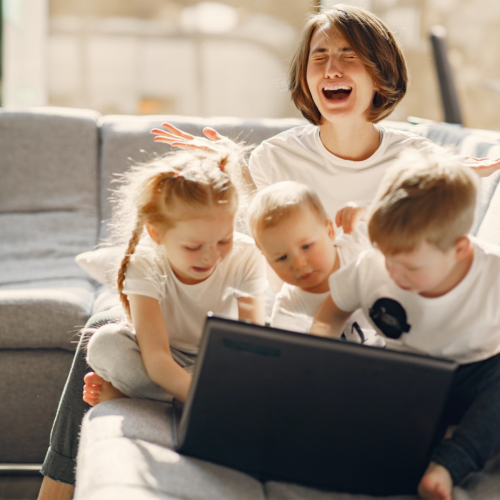 mum-wits-end-three-kids2160