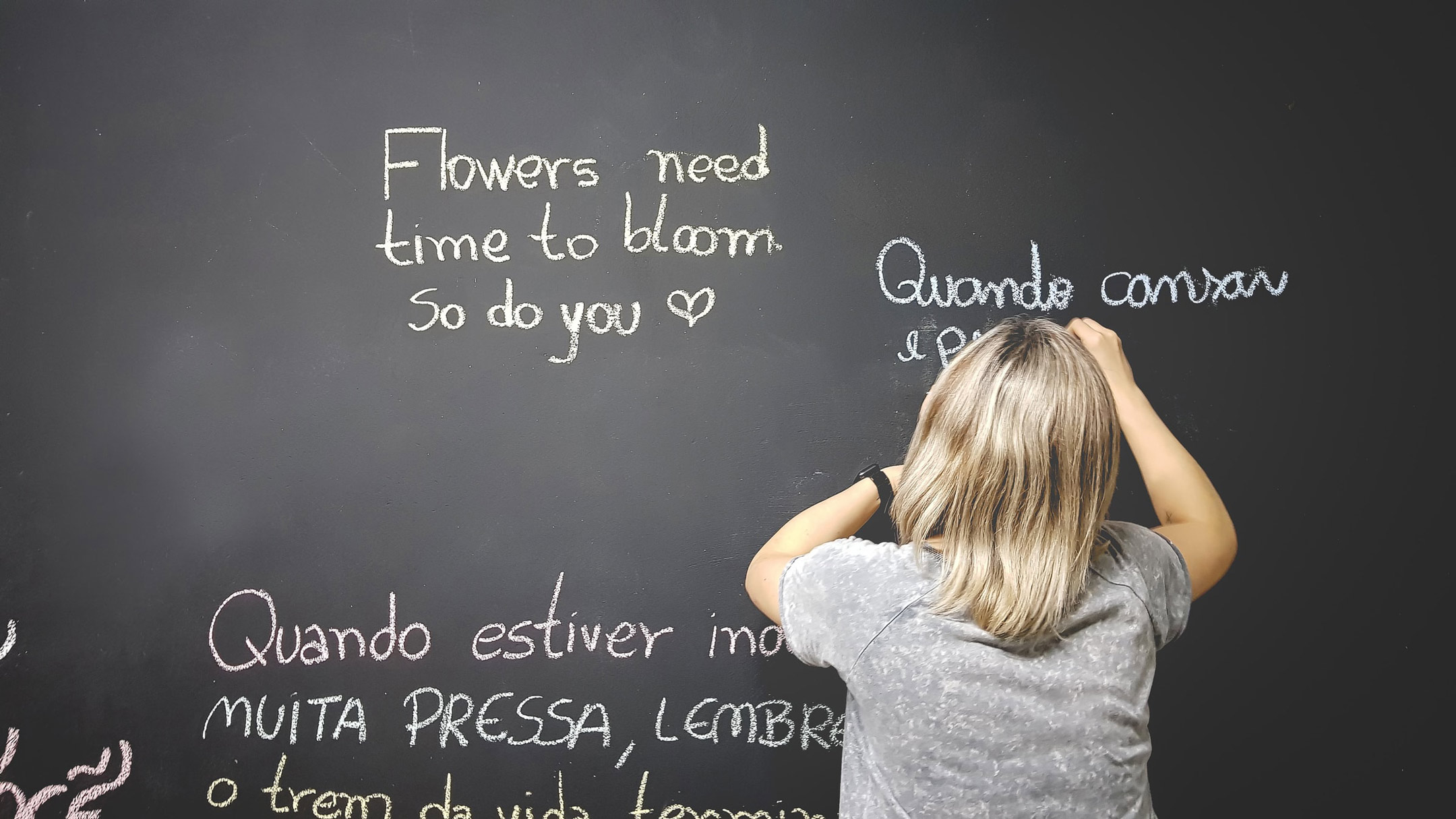 girl-at-blackboard-foreign-languages2160