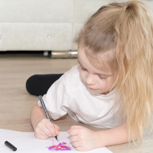 young-girls-on-floor-drawing2160