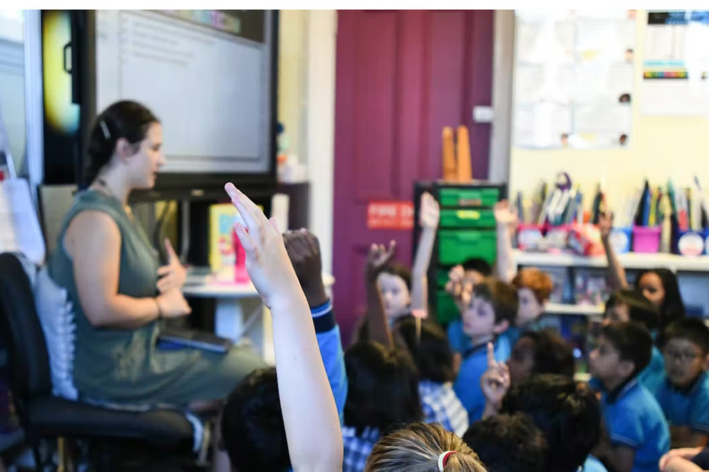 Victorian public school teachers want a 4-day week trial. What could this mean for schools?