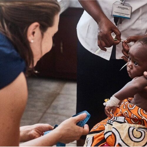 Dr Phoebe Williams USYD specialist working to reduce antimicrobial resistance. In the photo she is working in Kenya. Credit: Hamish Gregory