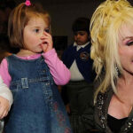 Dolly Parton launches Imagination Library, her children’s literacy scheme in Rotherham, South Yorkshire, December 2007. Rui Viera/Getty Images
